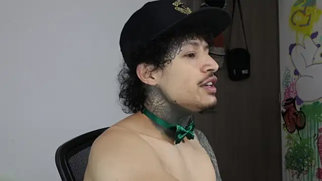 Snapshot of trieone chatting on March 2026 02:09:02 PM trieone online show from March 2026 02:09:02 PM