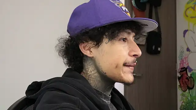 Snapshot of trieone chatting on March 2026 02:22:02 PM trieone online show from March 2026 02:22:02 PM