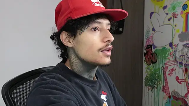 Snapshot of trieone chatting on March 2026 01:54:02 PM trieone online show from March 2026 01:54:02 PM