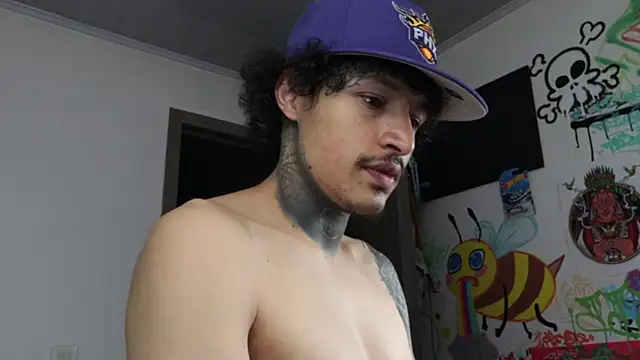 Snapshot of trieone chatting on March 2026 02:02:02 AM trieone online show from March 2026 02:02:02 AM