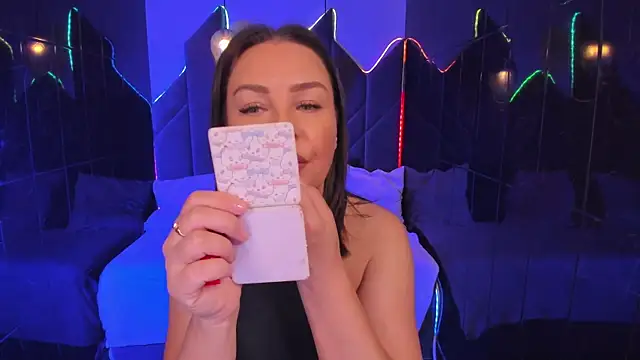 Snapshot of MilenaMellow chatting on October 2025 08:43:01 PM MilenaMellow online show from October 2025 08:43:01 PM