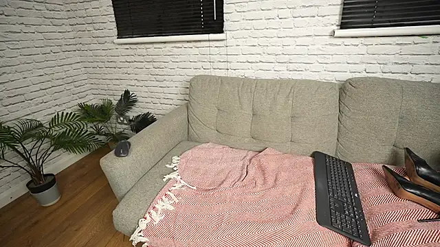 JessicaNylonQueen online show from February 2025 03:39:01 PM