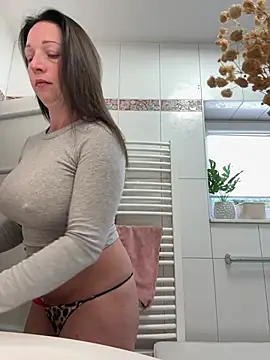 Viola Beck online show from May 2026 08:19:01 AM