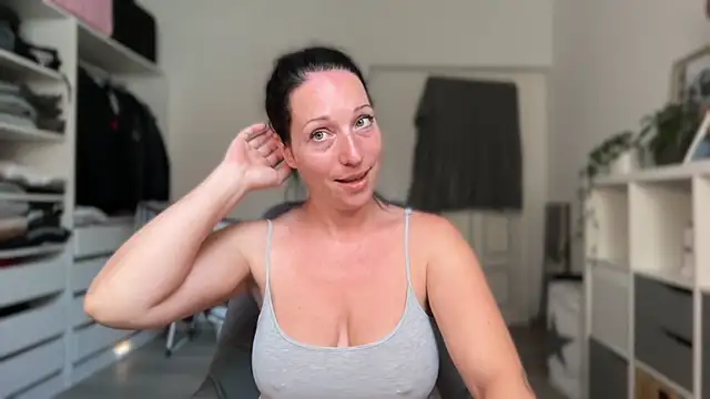 Viola Beck online show from June 2026 04:31:01 PM