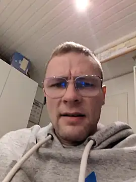 Snapshot of buchr1 chatting on November 2025 07:24:02 PM buchr1 online show from November 2025 07:24:02 PM