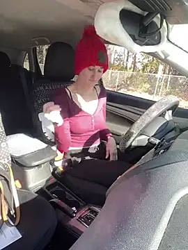 Snapshot of lolabunny9 chatting on January 2025 04:57:02 PM lolabunny9 online show from January 2025 04:57:02 PM