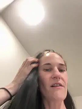 Snapshot of lolabunny9 chatting on October 2025 05:23:02 PM lolabunny9 online show from October 2025 05:23:02 PM