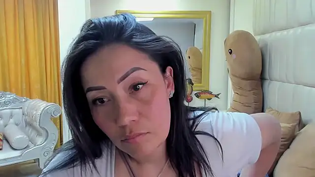 gaby trent online show from January 2025 06:33:02 PM