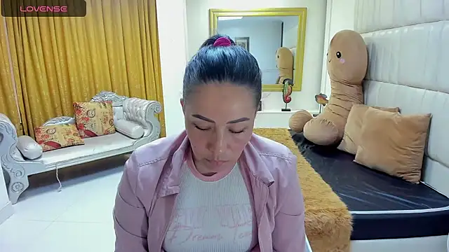 gaby trent online show from March 2025 06:56:02 PM