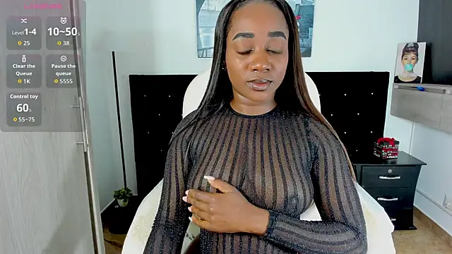 Snapshot of cristaaalclocks1 chatting on April 2026 01:16:01 PM cristaaalclocks1 online show from April 2026 01:16:01 PM