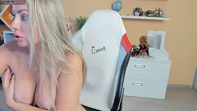 Veola new online show from February 2025 06:09:02 AM