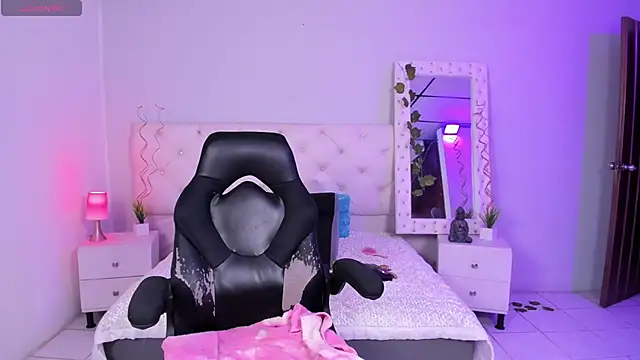 ximena slut 21 online show from March 2025 01:13:01 AM