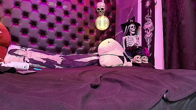 Snapshot of AlexHoe_ chatting on January 2025 12:58:02 AM AlexHoe online show from January 2025 12:58:02 AM