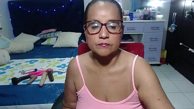 Snapshot of pervert_mommy_ chatting on March 2026 10:30:01 AM pervert mommy online show from March 2026 10:30:01 AM