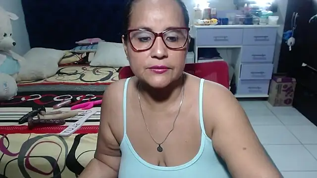 Snapshot of pervert_mommy_ chatting on April 2026 11:22:02 AM pervert mommy online show from April 2026 11:22:02 AM