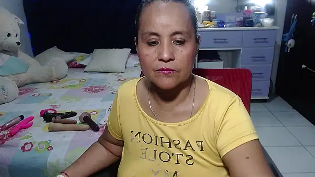 Snapshot of pervert_mommy_ chatting on April 2026 09:32:01 AM pervert mommy online show from April 2026 09:32:01 AM