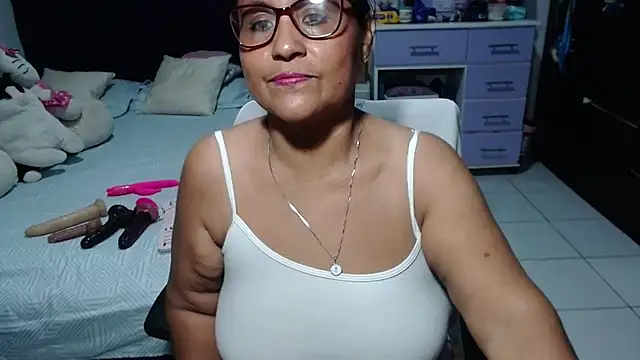 Snapshot of pervert_mommy_ chatting on May 2026 10:01:02 AM pervert mommy online show from May 2026 10:01:02 AM