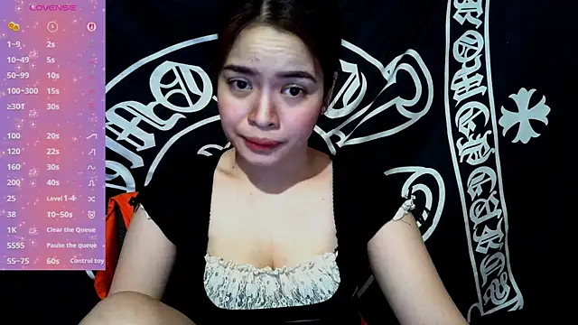 Snapshot of _preciousmoira_ chatting on June 2026 12:57:02 AM preciousmoira online show from June 2026 12:57:02 AM