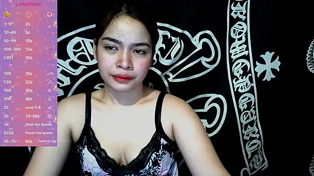 Snapshot of _preciousmoira_ chatting on June 2026 01:06:02 AM preciousmoira online show from June 2026 01:06:02 AM