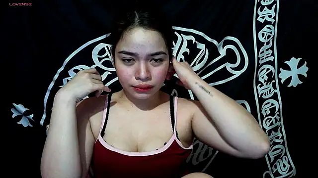 Snapshot of _preciousmoira_ chatting on June 2026 12:53:02 AM preciousmoira online show from June 2026 12:53:02 AM
