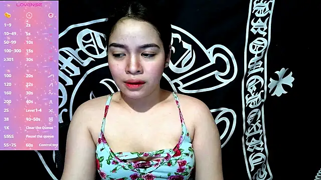 Snapshot of _preciousmoira_ chatting on July 2026 01:45:01 AM preciousmoira online show from July 2026 01:45:01 AM