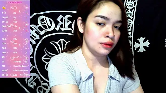 Snapshot of _preciousmoira_ chatting on July 2026 01:30:01 AM preciousmoira online show from July 2026 01:30:01 AM