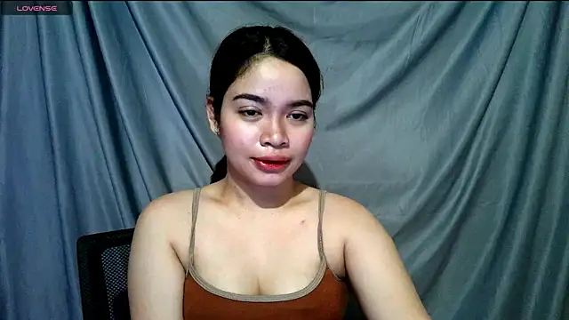 Snapshot of _preciousmoira_ chatting on August 2026 02:33:02 AM preciousmoira online show from August 2026 02:33:02 AM