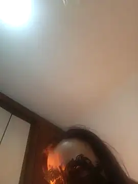 LAURAFOCOSA online show from November 2025 11:35:01 PM