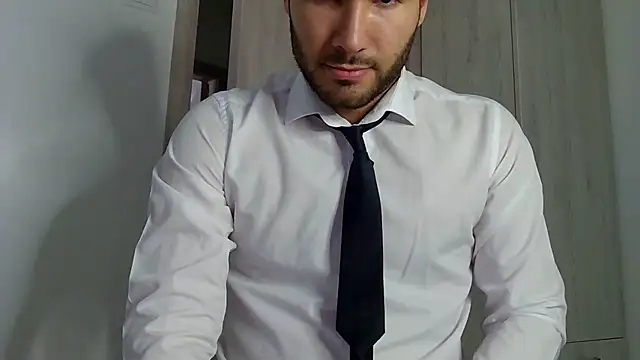 Snapshot of Justynn1 chatting on February 2025 06:14:02 AM Justynn1 online show from February 2025 06:14:02 AM