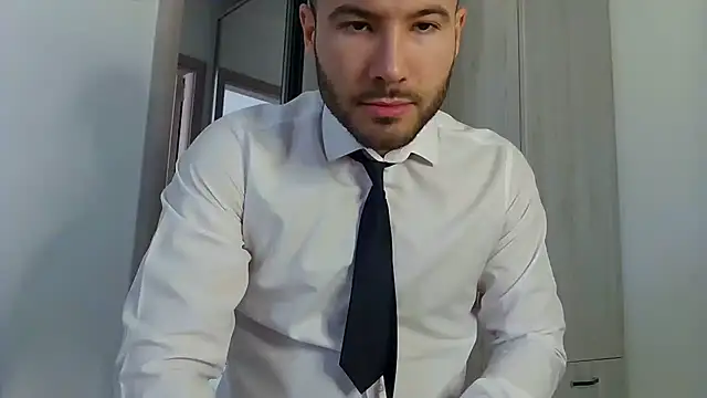 Snapshot of Justynn1 chatting on February 2025 06:04:01 AM Justynn1 online show from February 2025 06:04:01 AM