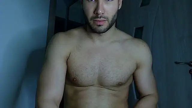 Justynn1 online show from July 2026 06:43:02 PM