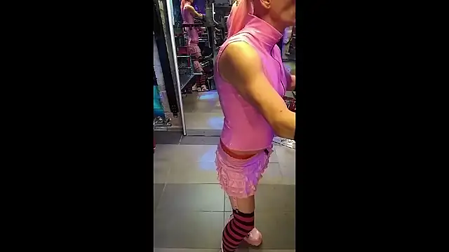 Snapshot of fetishboyzz chatting on September 2025 11:43:01 PM fetishboyzz online show from September 2025 11:43:01 PM