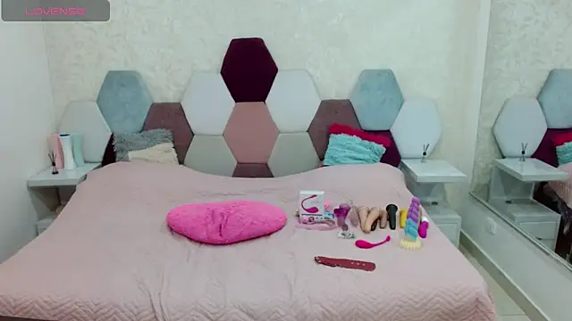 angel blue online show from February 2025 10:00:02 PM