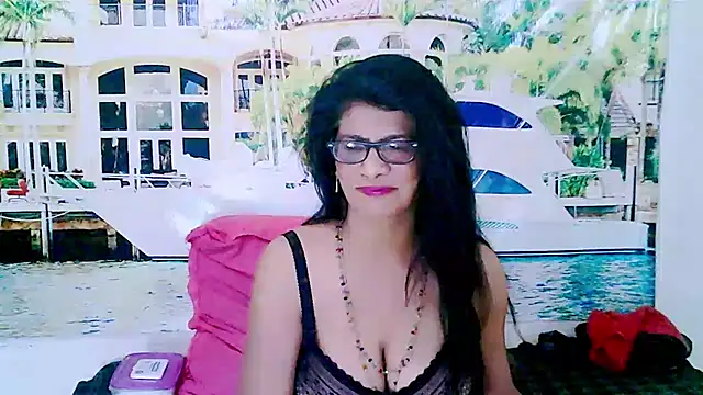 IndianAllure online show from January 2025 11:58:02 AM