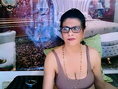 IndianAllure online show from January 2025 05:51:02 AM