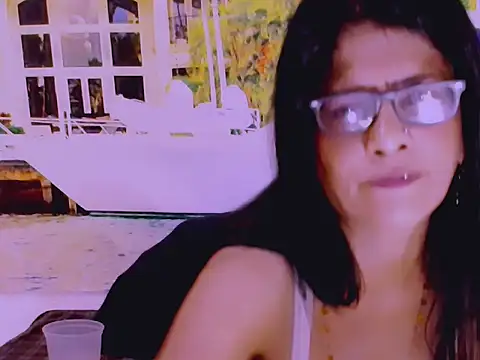 IndianAllure online show from February 2025 11:57:02 AM