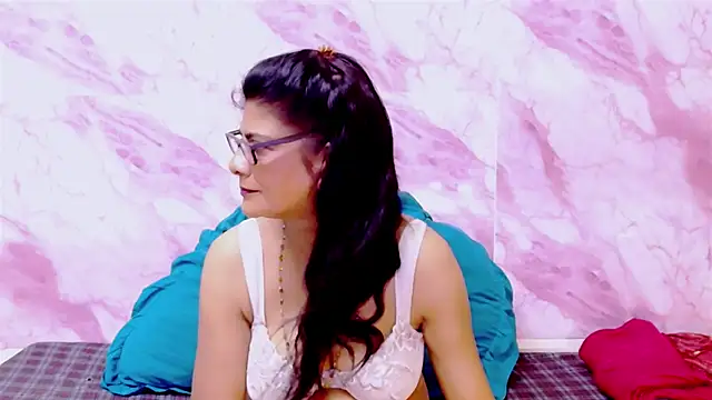 IndianAllure online show from March 2025 05:40:02 AM