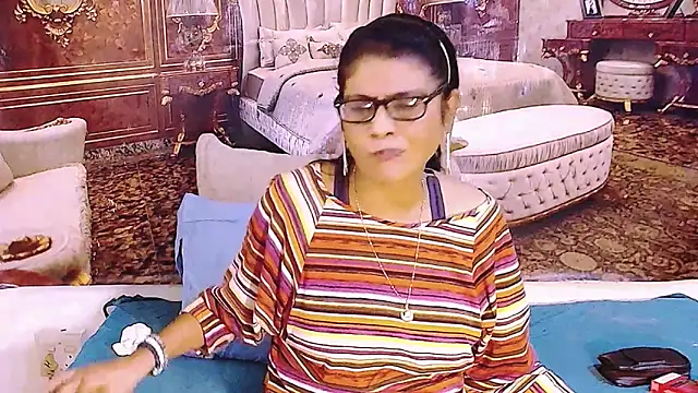 IndianAllure online show from May 2026 05:38:02 AM