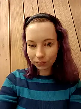 Snapshot of Frost_foxy chatting on February 2025 06:09:02 AM Frost foxy online show from February 2025 06:09:02 AM