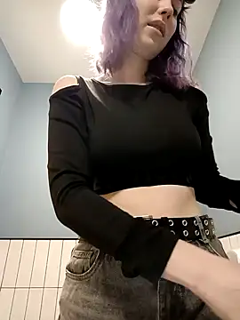 Snapshot of Frost_foxy chatting on February 2025 06:48:01 AM Frost foxy online show from February 2025 06:48:01 AM