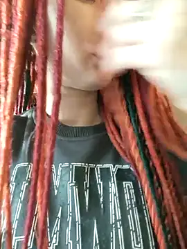 Snapshot of Frost_foxy chatting on October 2025 02:22:02 AM Frost foxy online show from October 2025 02:22:02 AM