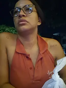 Snapshot of DAELAA chatting on January 2025 08:48:01 PM DAELAA online show from January 2025 08:48:01 PM