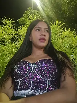 Snapshot of DAELAA chatting on January 2025 12:31:01 AM DAELAA online show from January 2025 12:31:01 AM