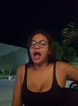 Snapshot of DAELAA chatting on February 2025 04:14:02 AM DAELAA online show from February 2025 04:14:02 AM