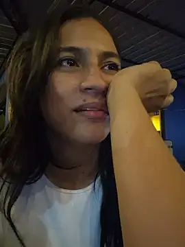 Snapshot of DAELAA chatting on February 2025 04:03:02 AM DAELAA online show from February 2025 04:03:02 AM