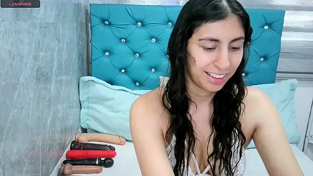 Snapshot of MAARYMOON chatting on December 2024 01:33:02 PM MAARYMOON online show from December 2024 01:33:02 PM