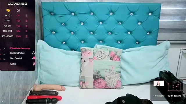 Snapshot of MAARYMOON chatting on December 2024 11:29:01 AM MAARYMOON online show from December 2024 11:29:01 AM