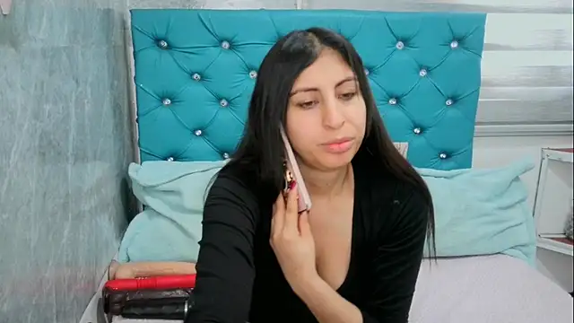 Snapshot of MAARYMOON chatting on March 2025 05:18:02 PM MAARYMOON online show from March 2025 05:18:02 PM