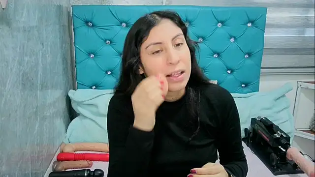 Snapshot of MAARYMOON chatting on March 2025 12:04:02 PM MAARYMOON online show from March 2025 12:04:02 PM