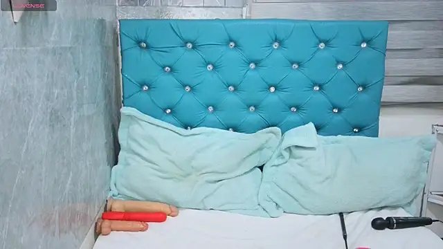 Snapshot of MAARYMOON chatting on October 2025 10:45:01 AM MAARYMOON online show from October 2025 10:45:01 AM